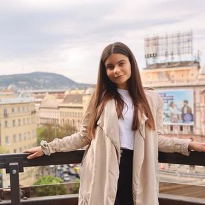 Meet your Posher, Boglárka